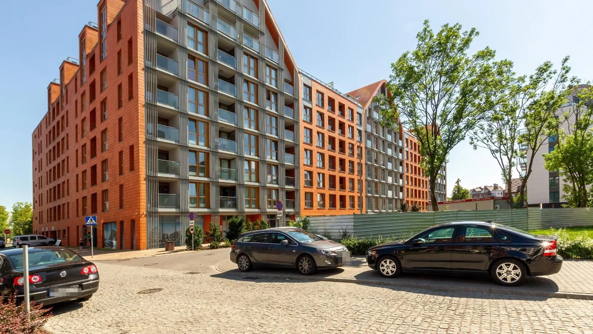 Cozy Apartment With Two Bedrooms And Balcony In Gdansk By Renters